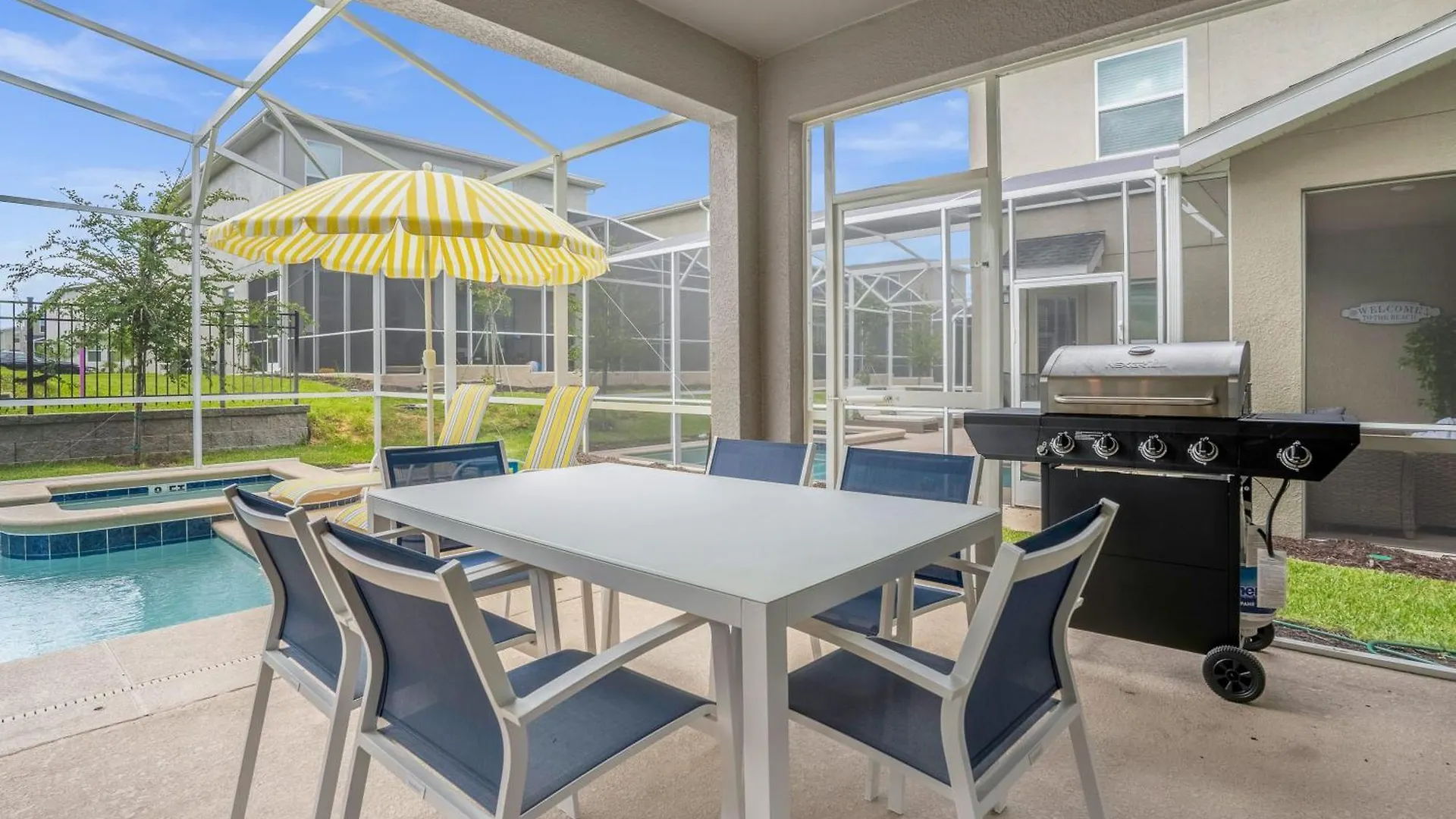 Upstay - New Build At Championsgate With & Pool Holiday home *