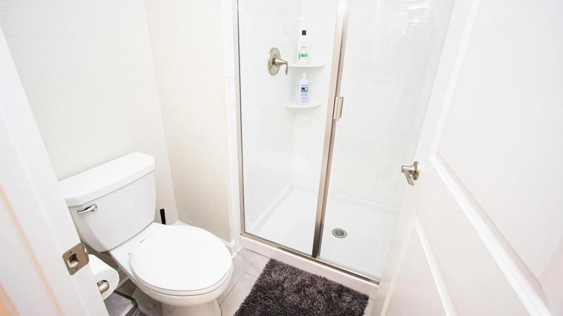Pool & Play Family Townhome Near *