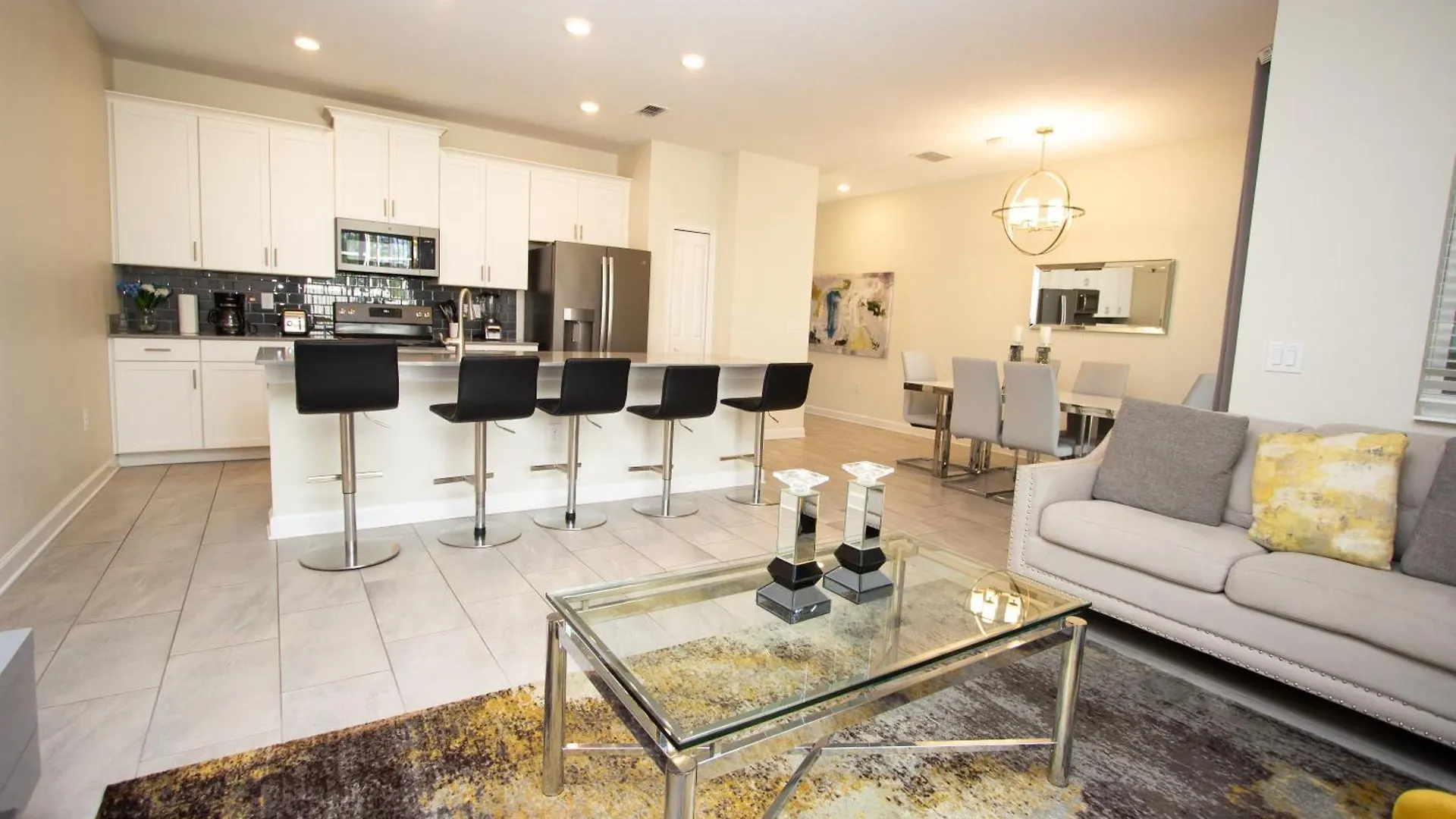 Pool & Play Family Townhome Near