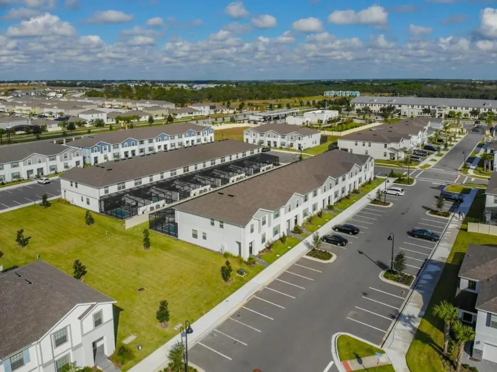 Holiday home New Lovely Townhouse 5 Beds Private Pool Cub Free Kissimmee