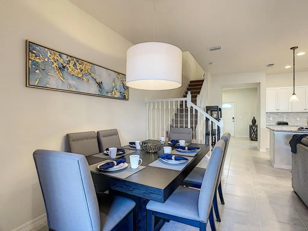 New Lovely Townhouse 5 Beds Private Pool Cub Free
