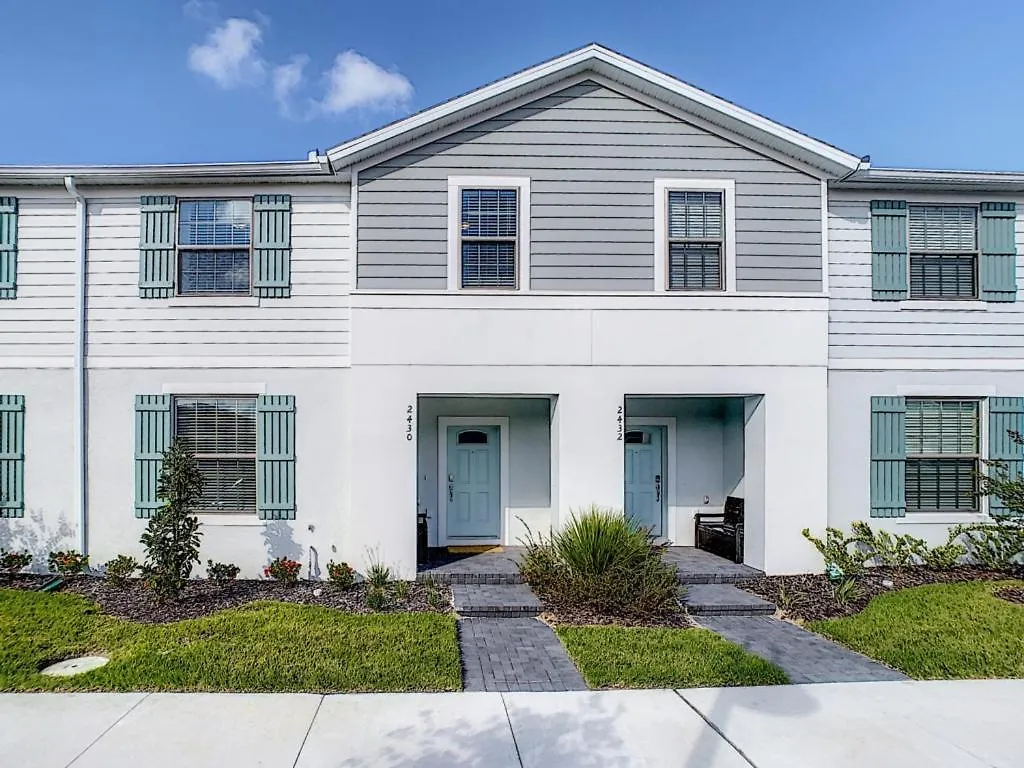 New Lovely Townhouse 5 Beds Private Pool Cub Free