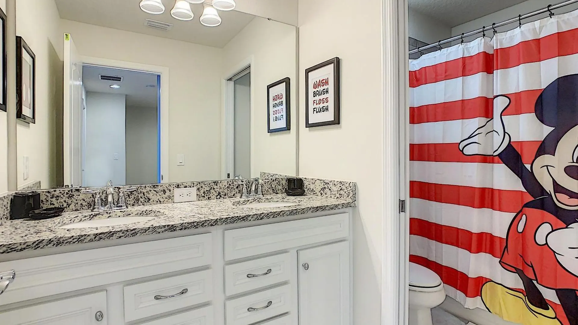 New Lovely Townhouse 5 Beds Private Pool Cub Free