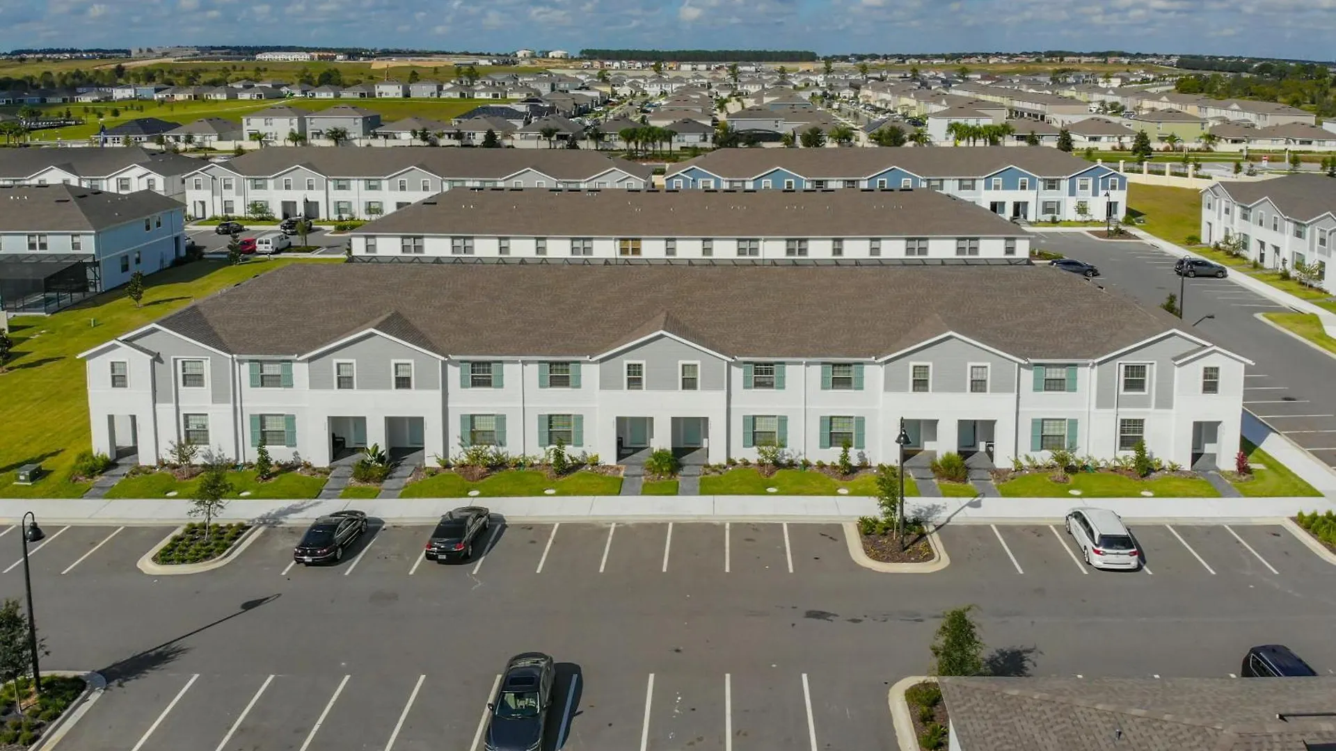 New Lovely Townhouse 5 Beds Private Pool Cub Free Holiday home Kissimmee