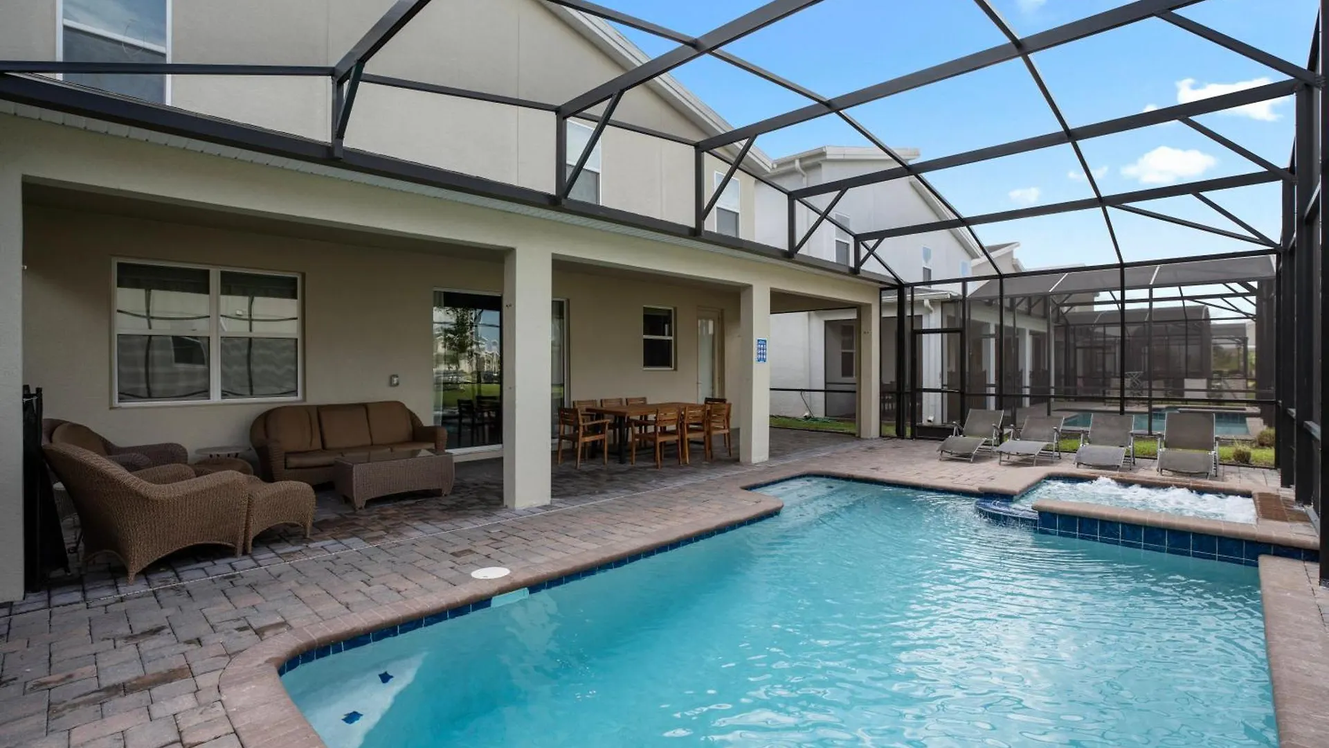 New 8 Bedrooms And 5 Bathrooms At Storey Holiday home *