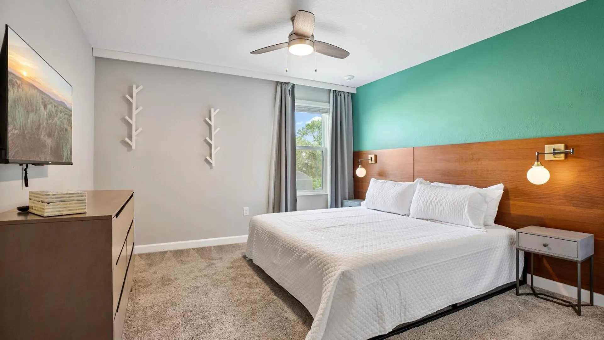 New 8 Bedrooms And 5 Bathrooms At Storey *