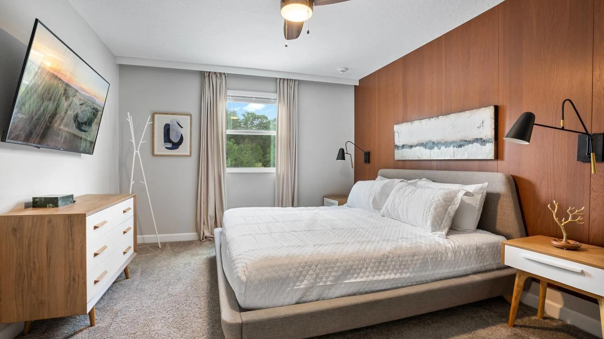 New 8 Bedrooms And 5 Bathrooms At Storey * Kissimmee