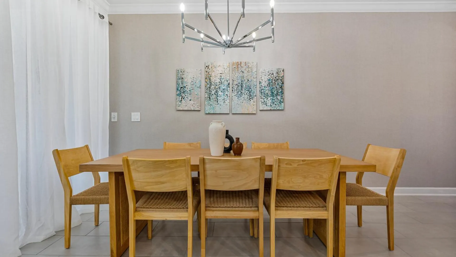 New 4 Bedrooms 3 Bathrooms At Storey