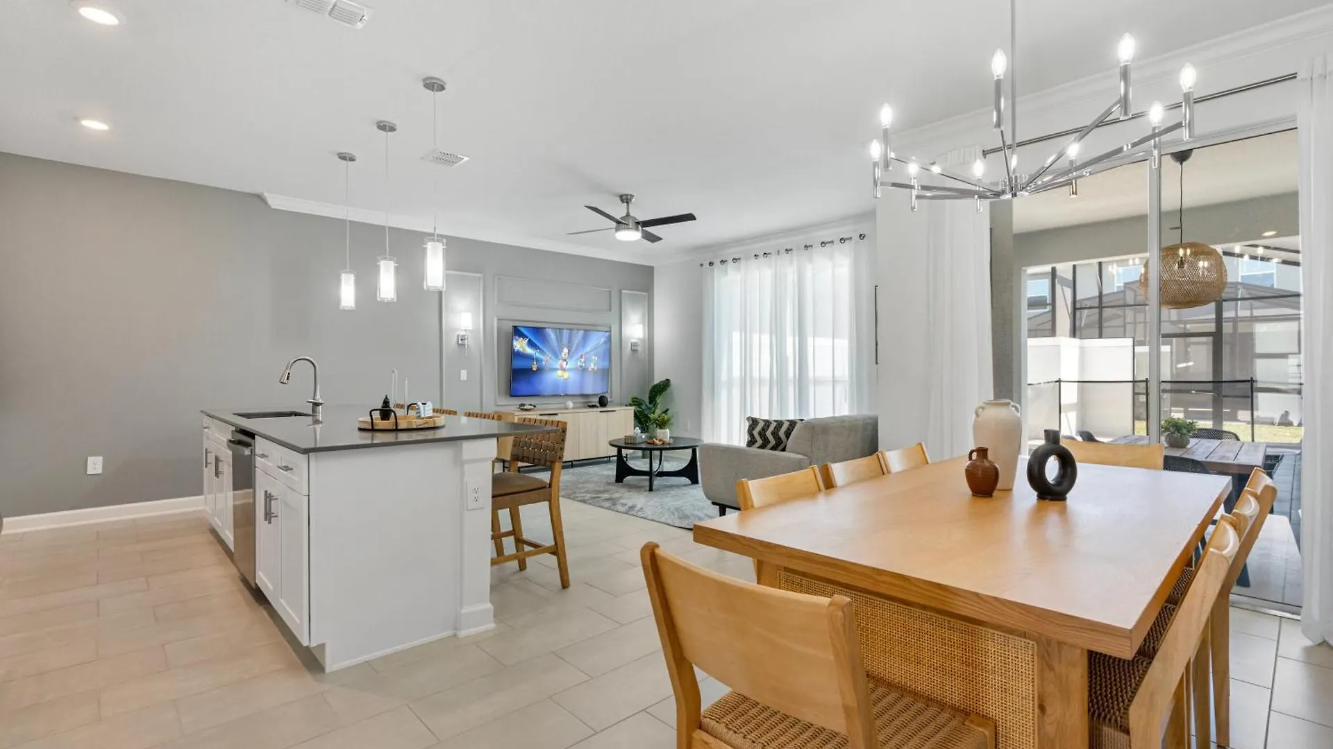 New 4 Bedrooms 3 Bathrooms At Storey *