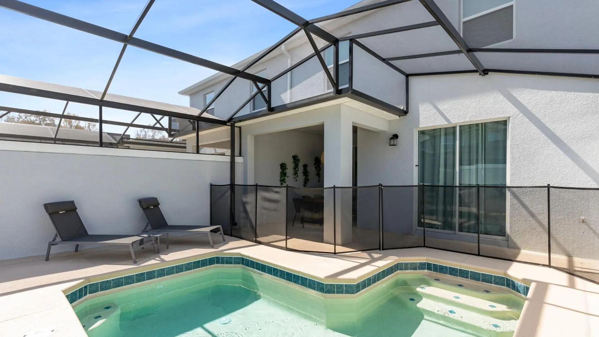 New 4 Bedrooms 3 Bathrooms At Storey * Kissimmee