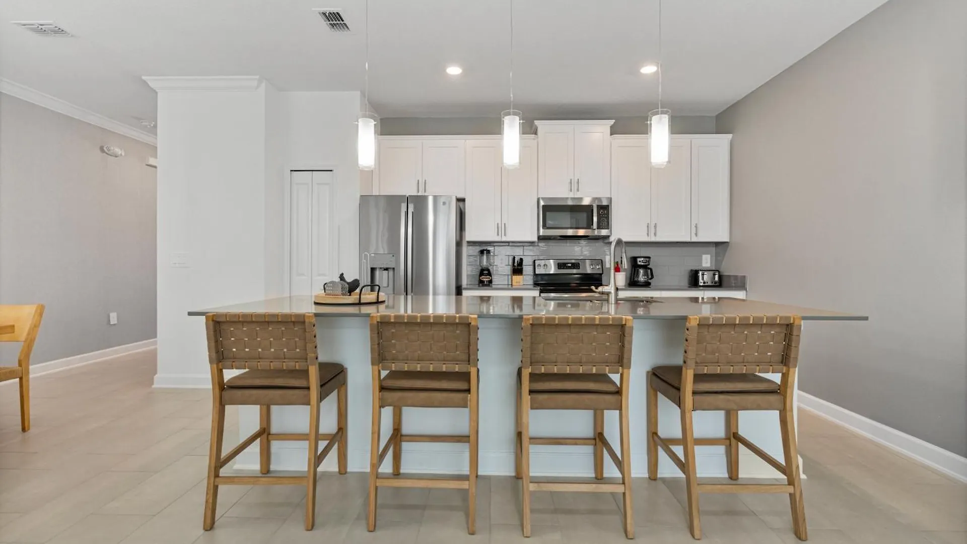 New 4 Bedrooms 3 Bathrooms At Storey Holiday home Kissimmee
