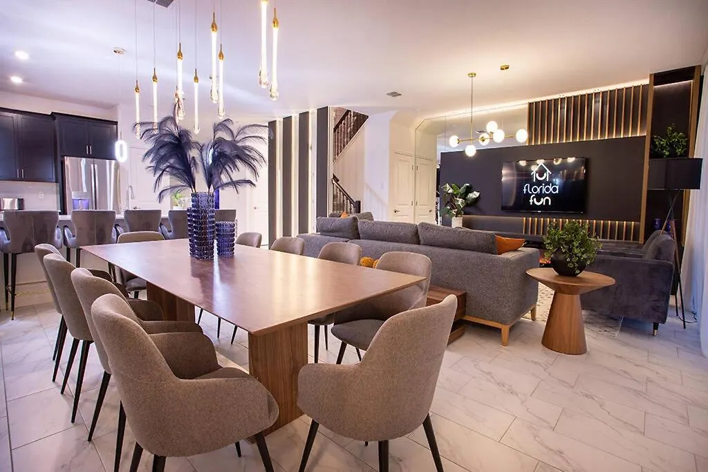 New 8 Bedrooms And 5 Bathrooms At Storey Holiday home *