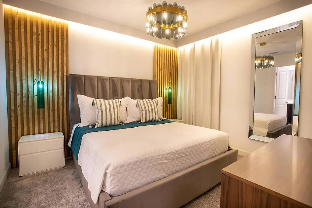 New 8 Bedrooms And 5 Bathrooms At Storey Holiday home