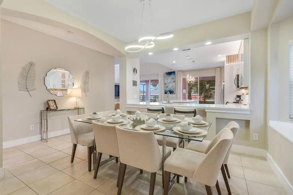 7bds 12 Min From With Private Pool & Holiday home *