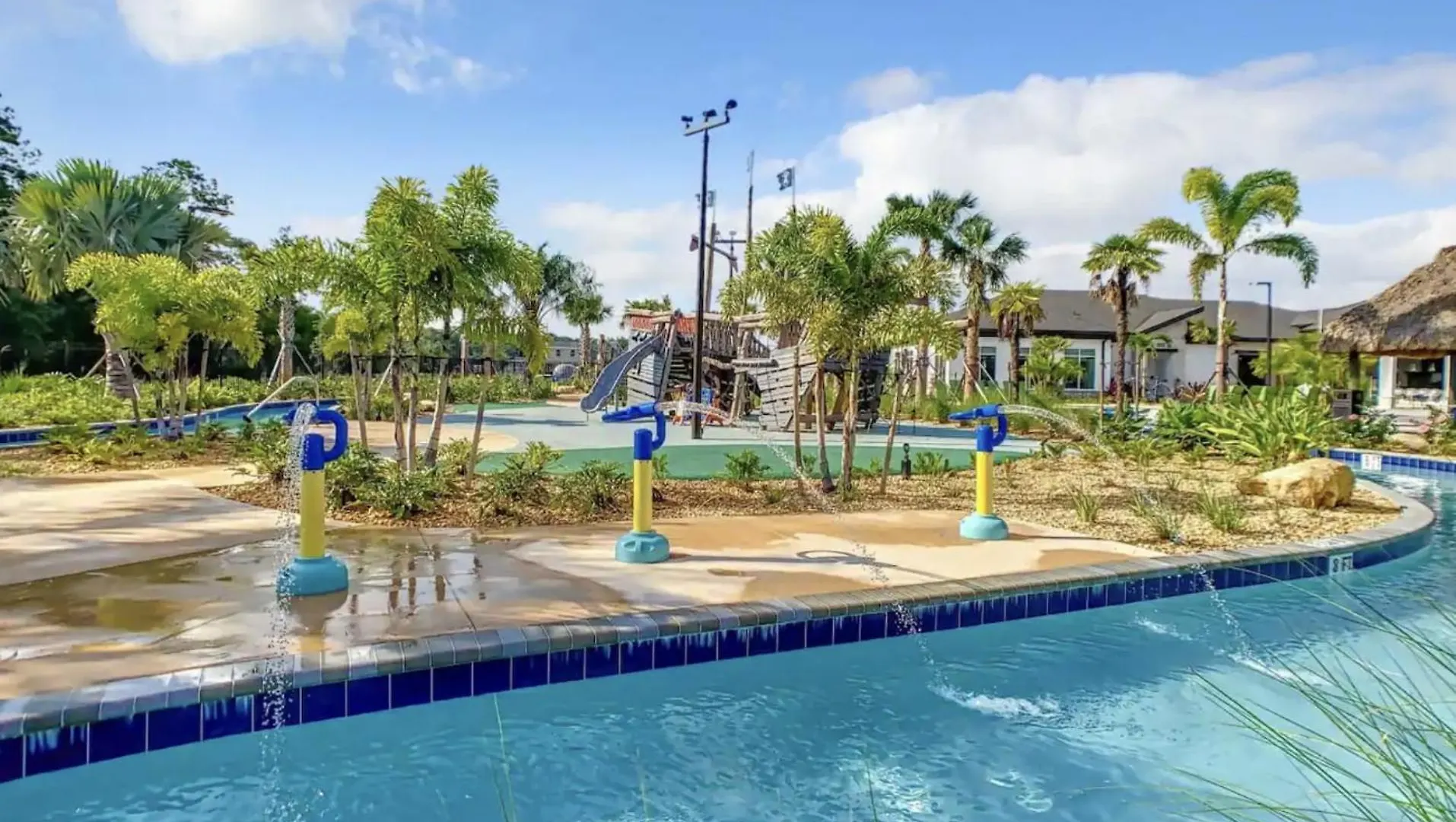 Storey Pool Free Waterpark 2 Miles To Disney! Holiday home
