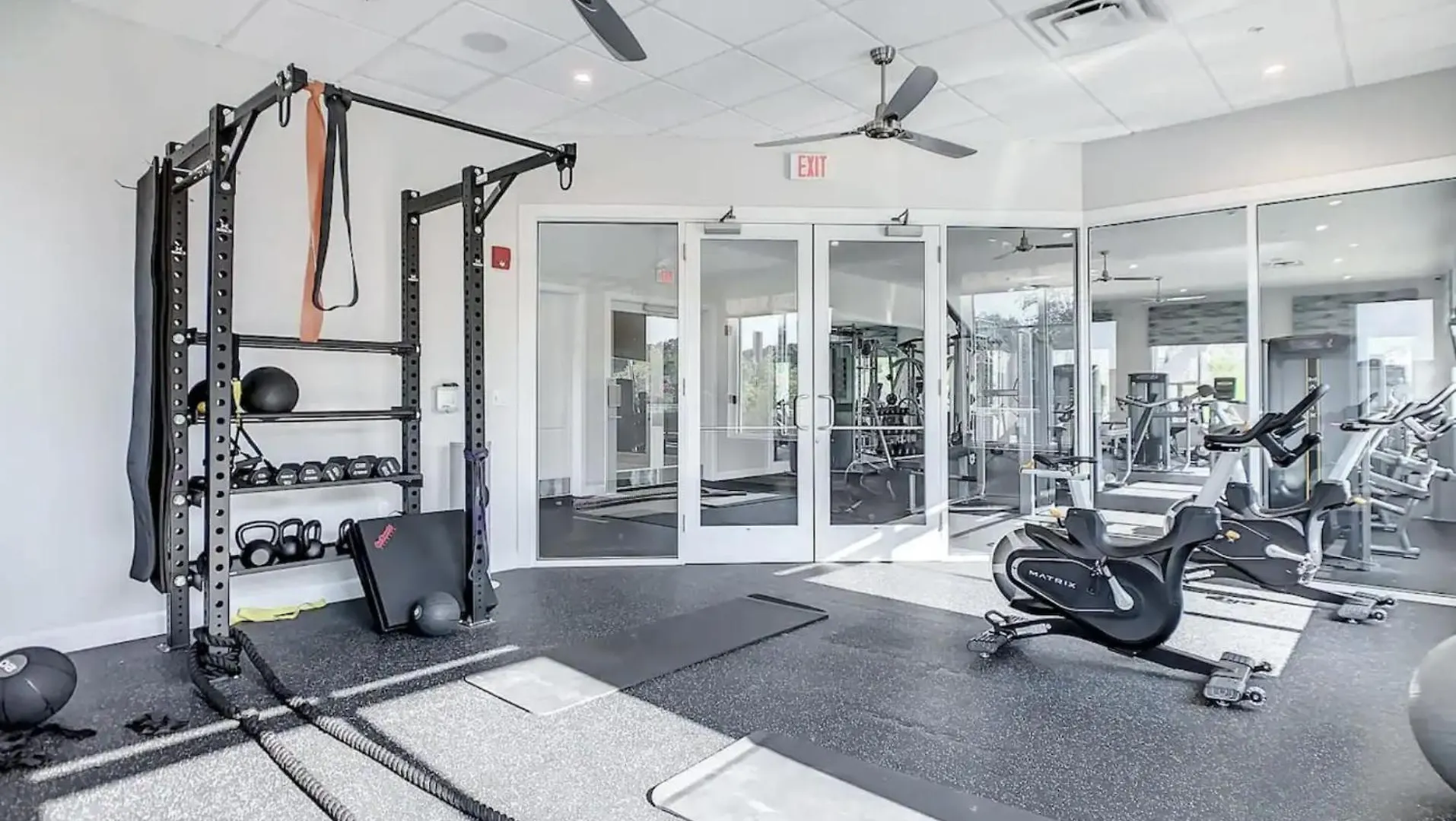 Storey Pool Free Waterpark 2 Miles To Disney! Holiday home Kissimmee