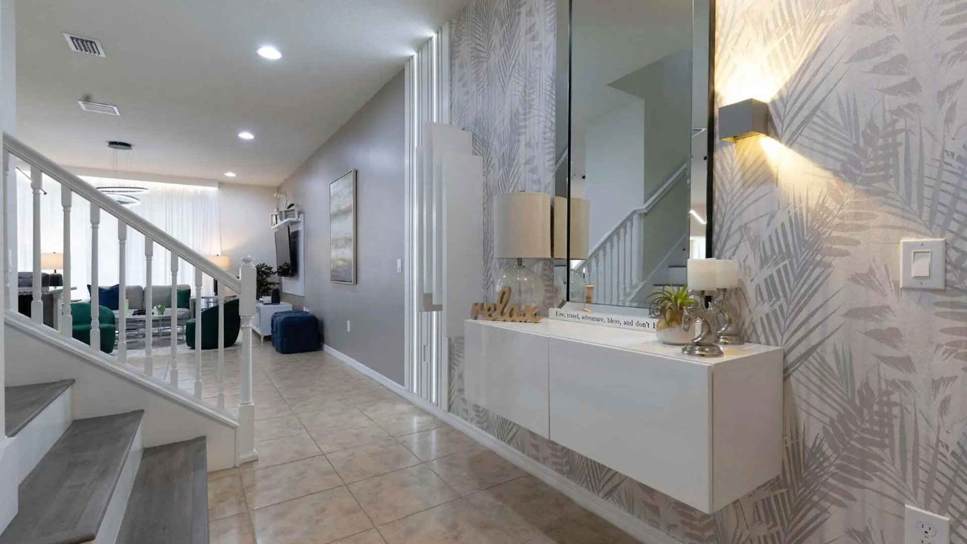 Fabulous Townhouse Near To *