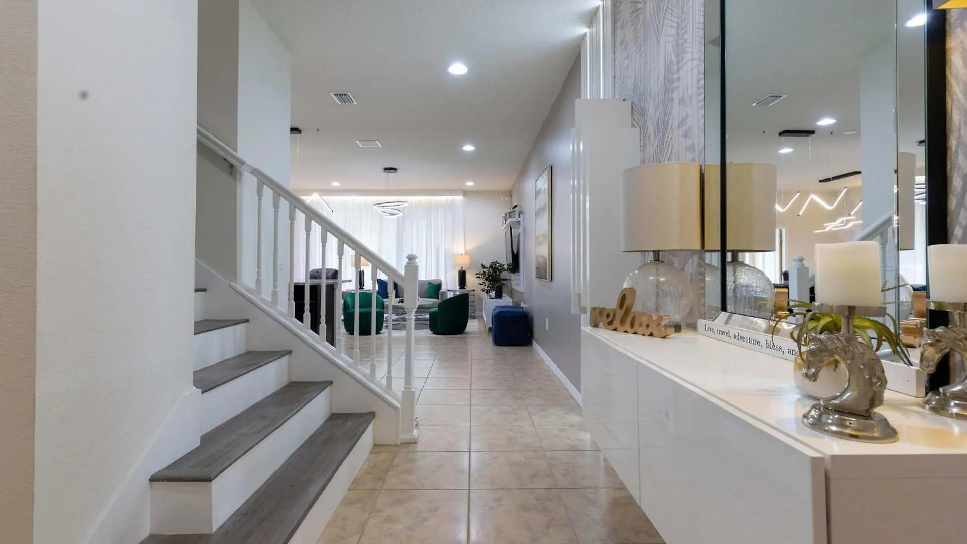 Fabulous Townhouse Near To Holiday home