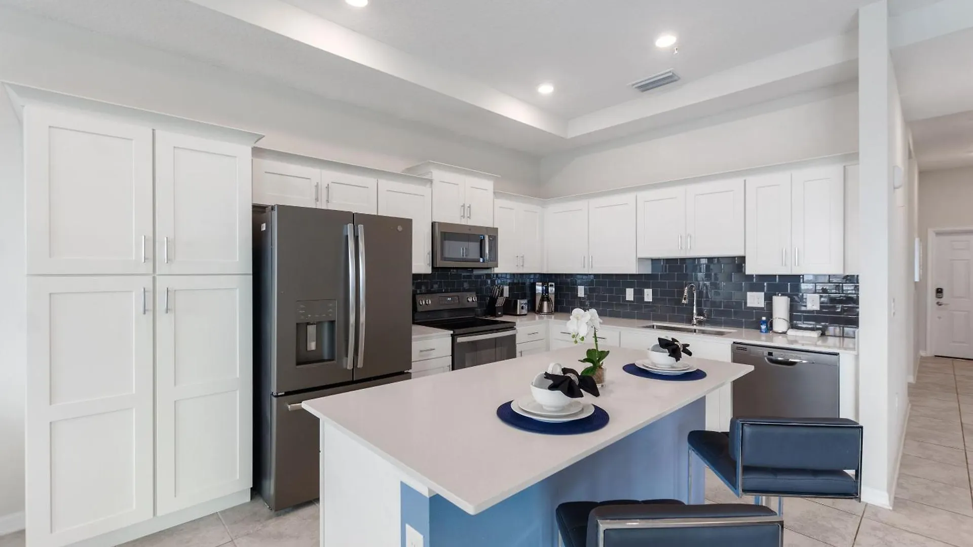 Storey 2bd Overlooking Water #840 Apartment Kissimmee