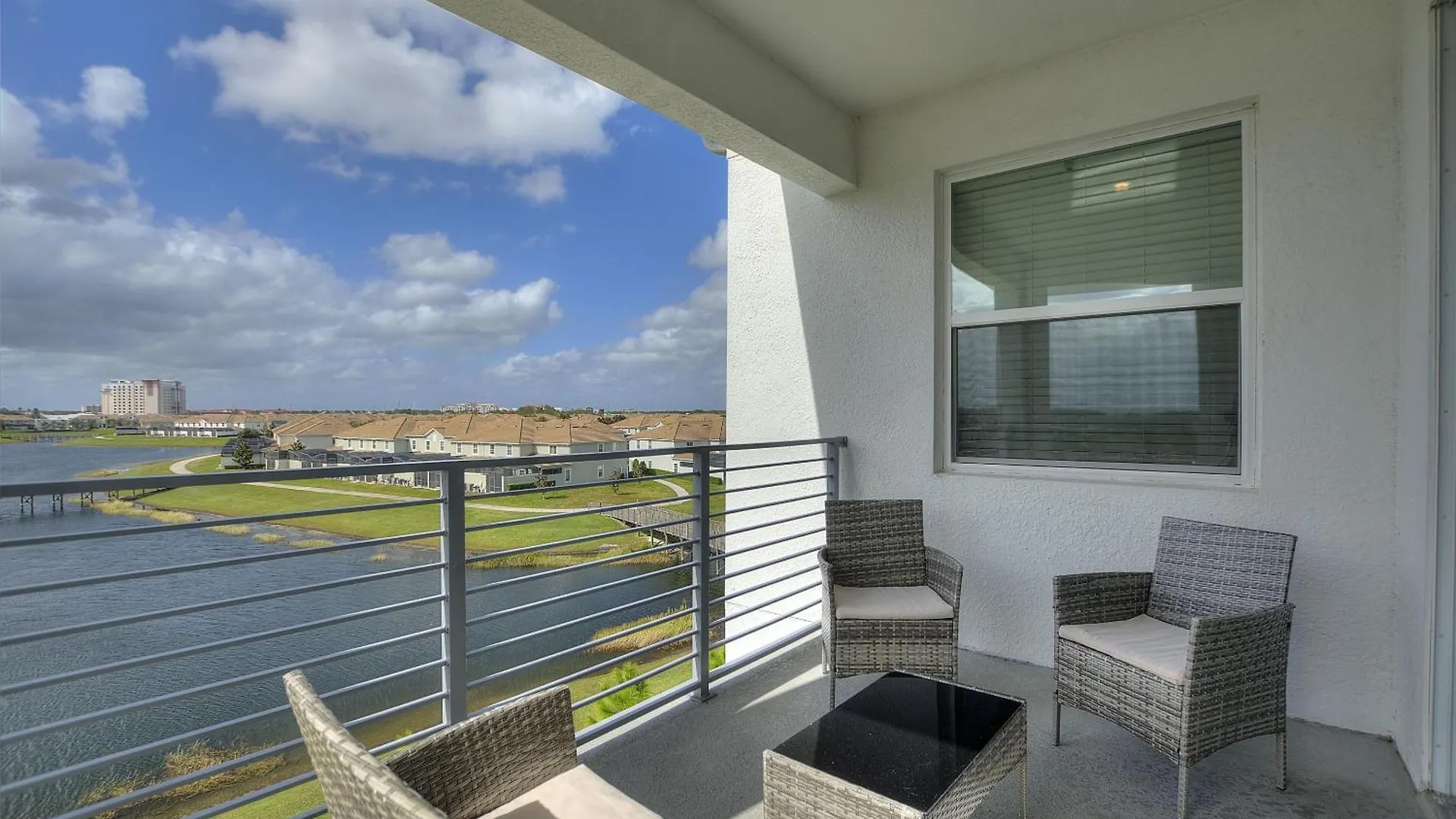 Apartment Storey 2bd Overlooking Water #840 Kissimmee