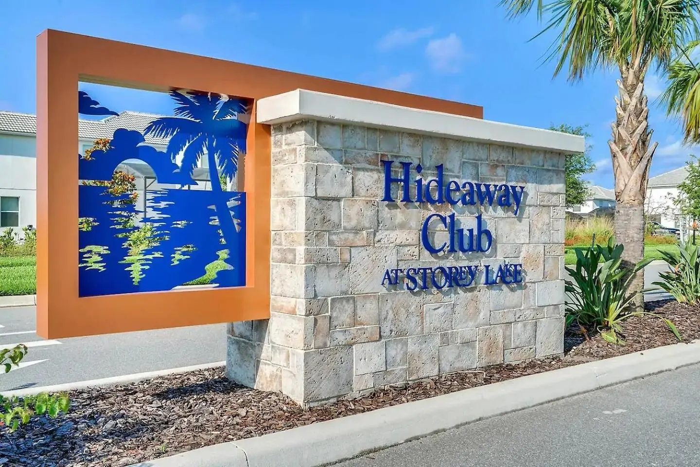 Storey 2bd Overlooking Water #840 Apartment