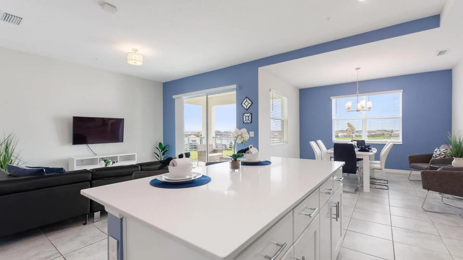 Storey 2bd Overlooking Water #840 * Kissimmee