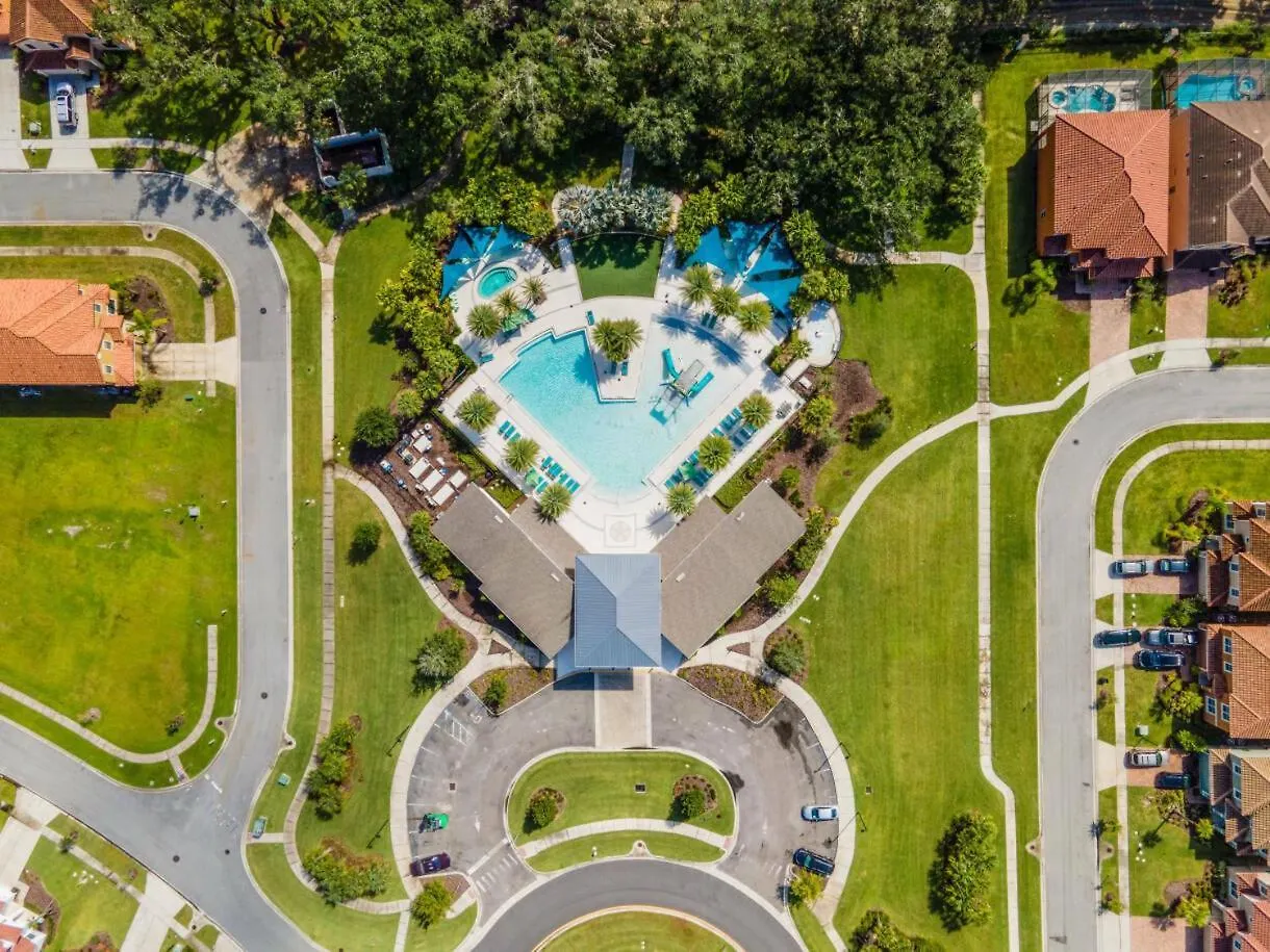 Family 4br House W Pool Near To Much *