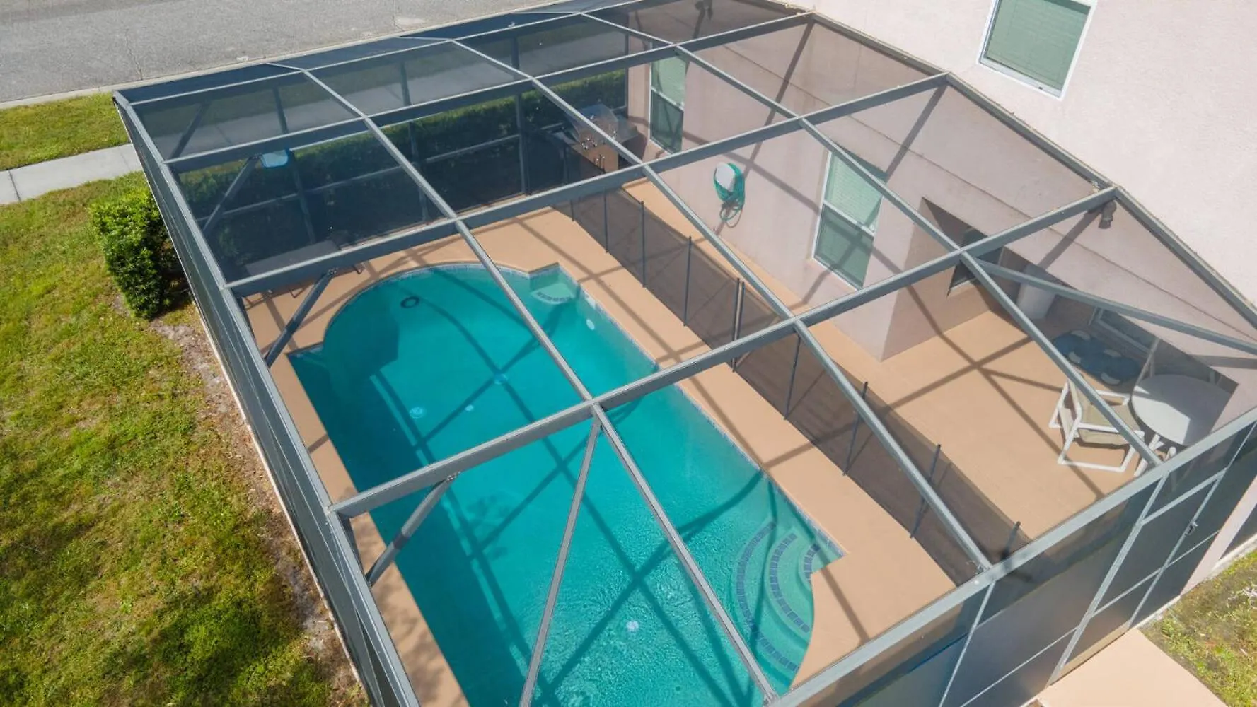 Family 4br House W Pool Near To Much Holiday home