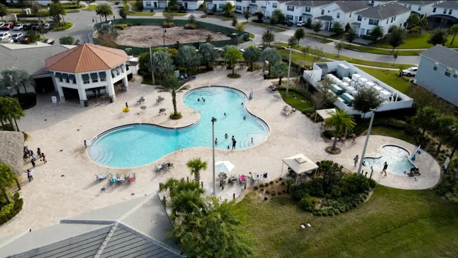 Luxury & Fun 9br Near Holiday home