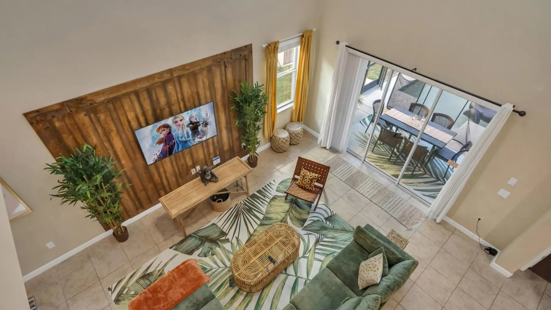 Holiday home 5bd - Movie Room, Pool, Bbq - Near World *