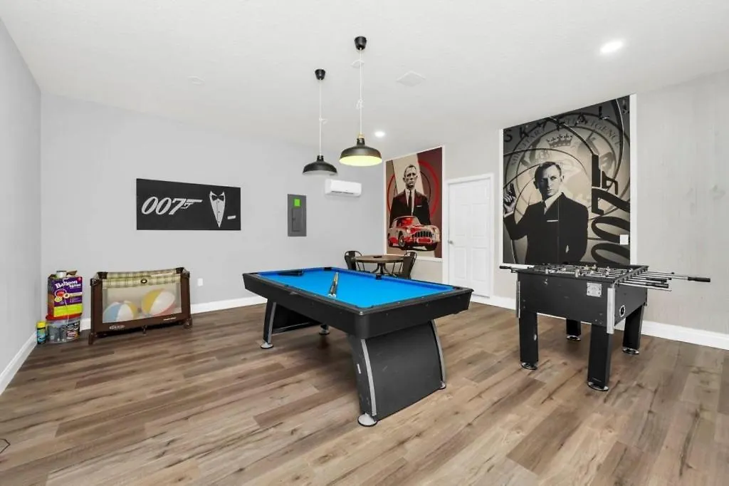 Villa 7 Bed Luxury With Great Amenities!