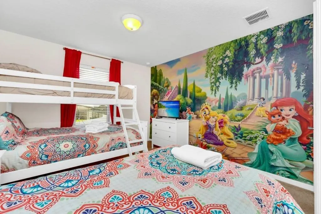 7 Bed Luxury With Great Amenities! Kissimmee