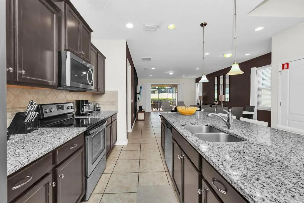 7 Bed Luxury With Great Amenities! * Kissimmee
