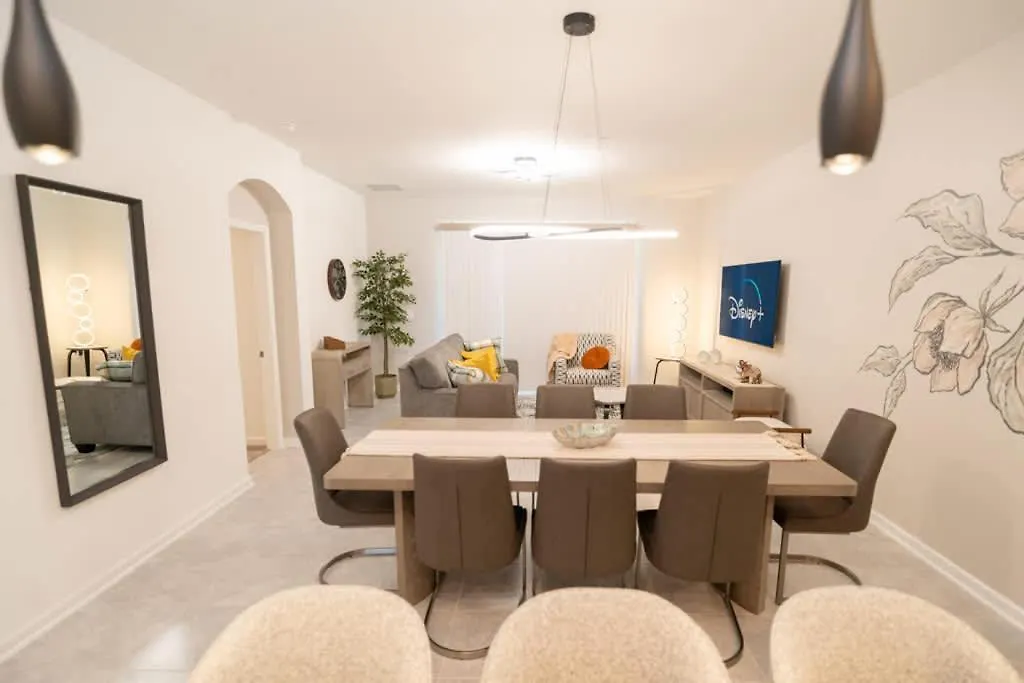 Luxurious Townhouse With Themed Near Kissimmee