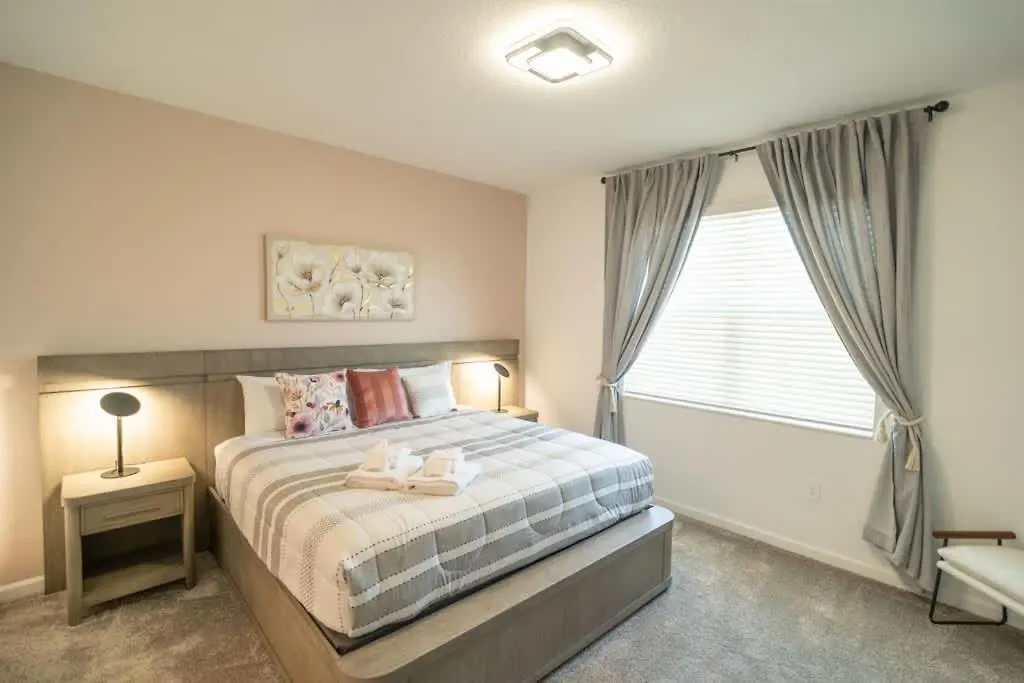 Holiday home Luxurious Townhouse With Themed Near *