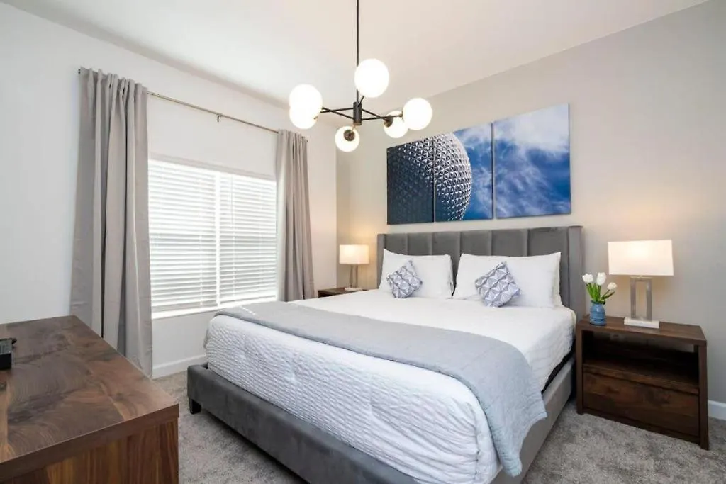 2557 Awesome Family 4bd Townhouse Located At Storey *