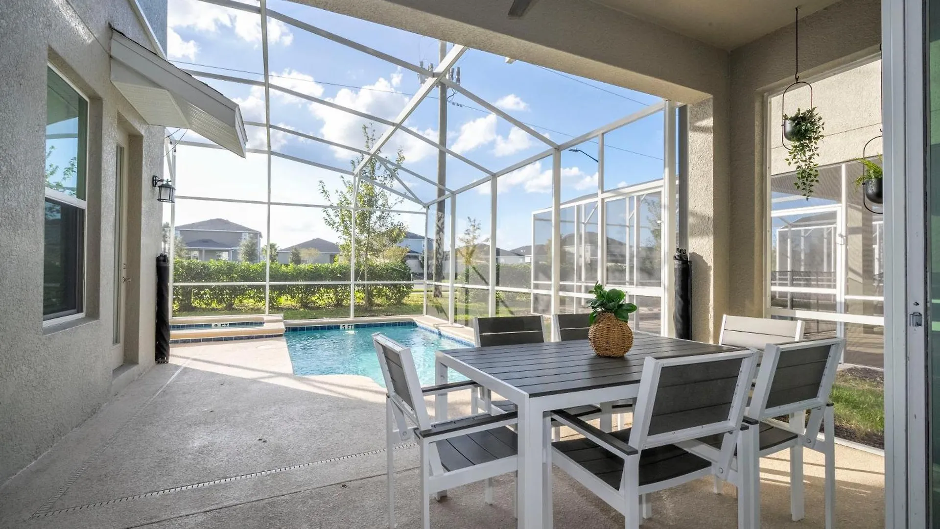 Modern 5bed With Pool & In 560 Kissimmee