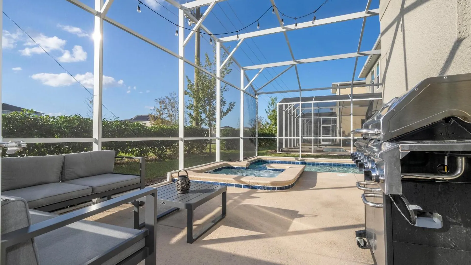 Modern 5bed With Pool & In 560 *