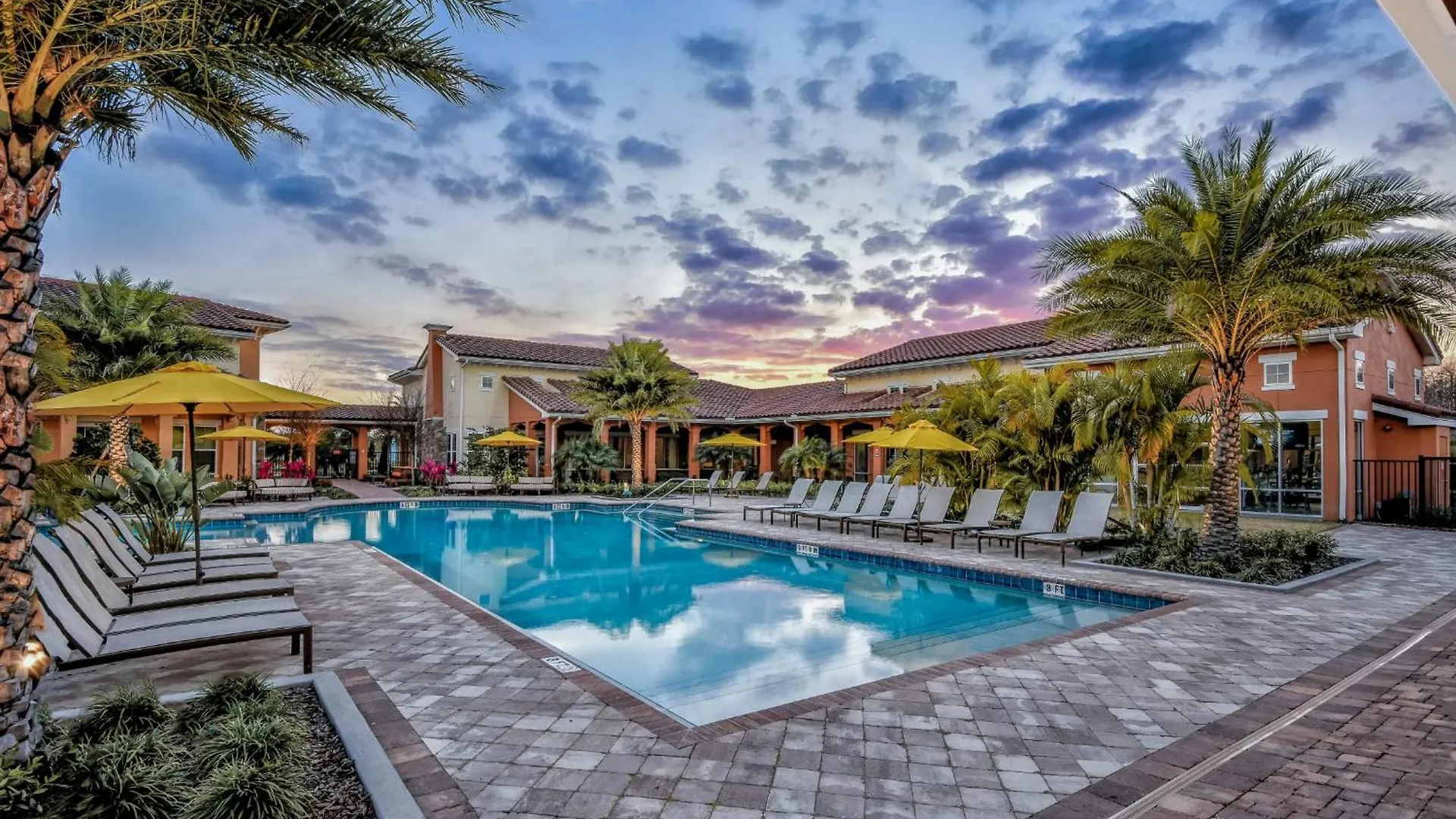 Entire Apartment, Pet-friendly King Bed, 15 Min To & Resort-style Amenities Apartment
