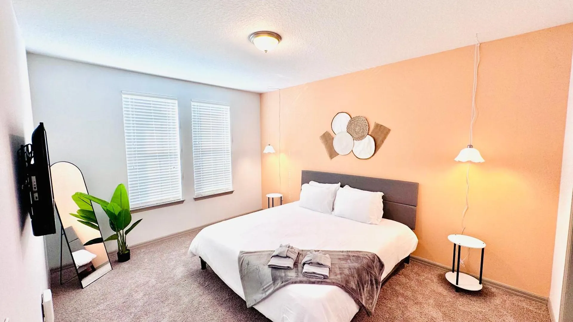 Entire With Relaxing King Bed, Pets Welcome, 15 Min To Parks, Resort-style Amenities Apartment