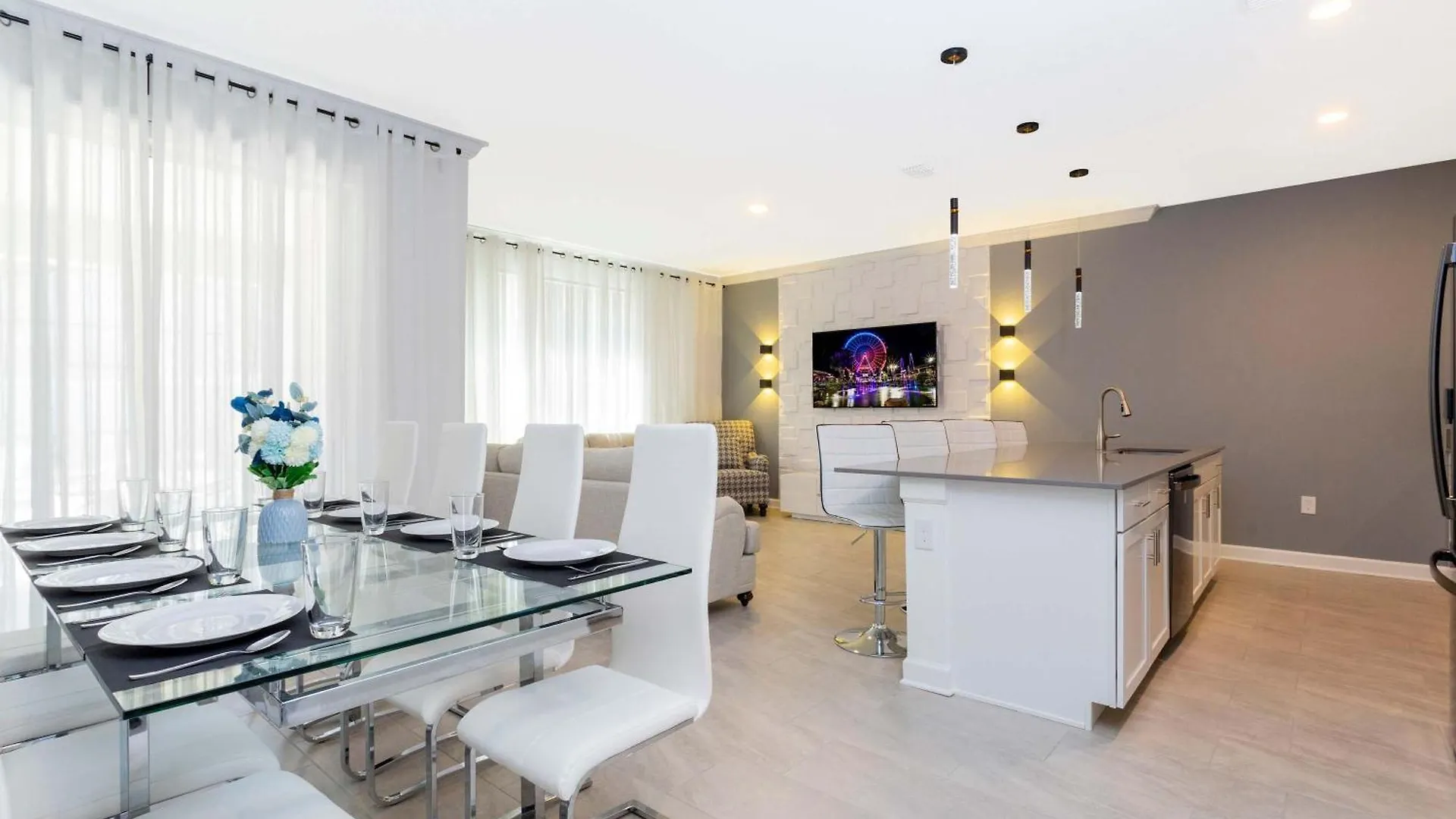 Storey 363 Holiday home