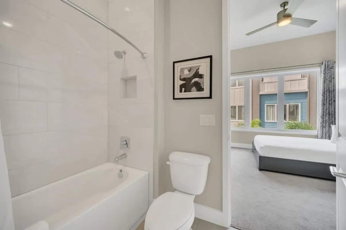 New Modern Oasis Near Holiday home Kissimmee