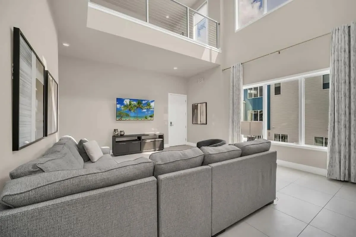 New Modern Oasis Near *