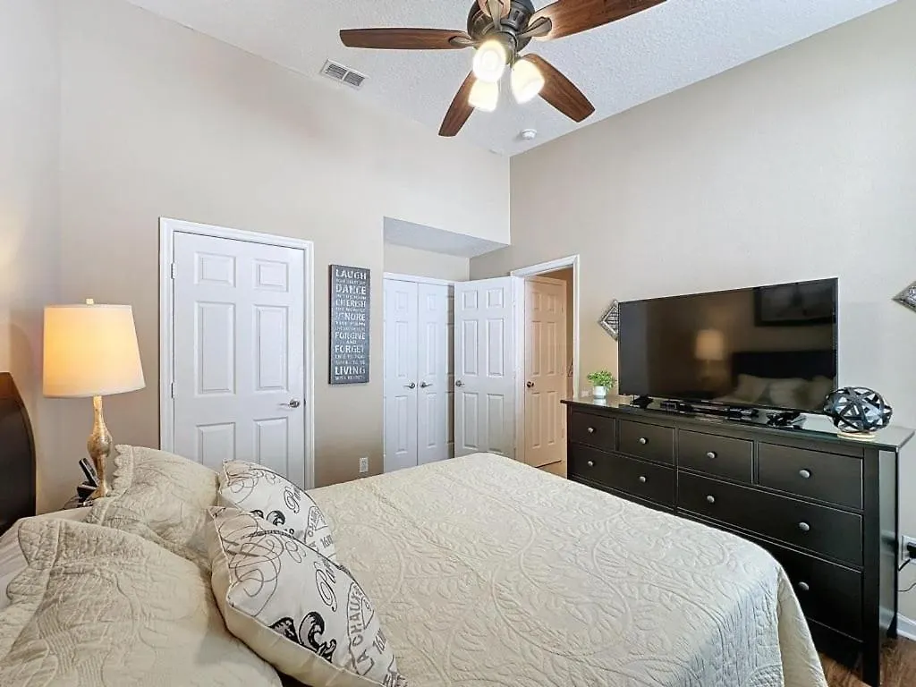 4 Bed In Windsor Palms - Steps To *