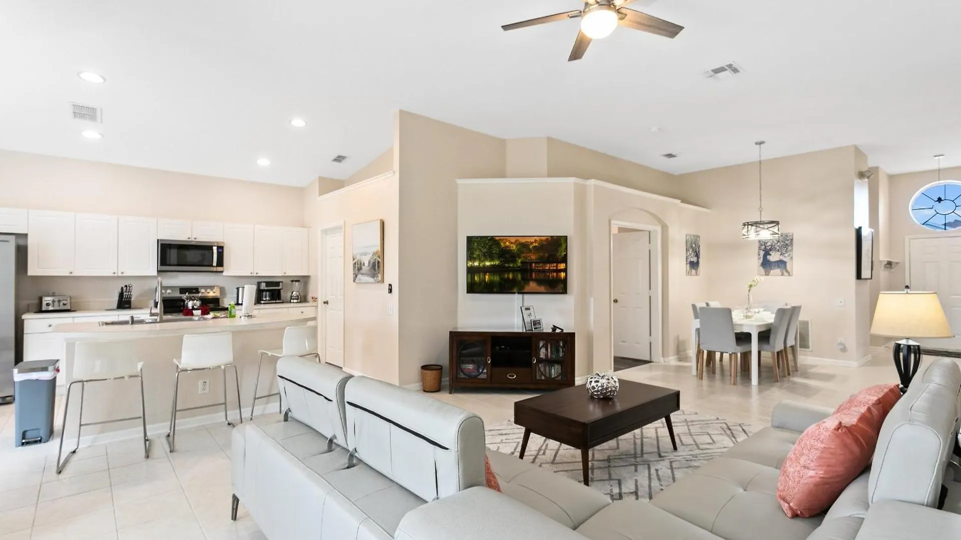 Villa Last Minute Getaway Private Pool Hot Tub Games Room. Book Now 64097 Kissimmee