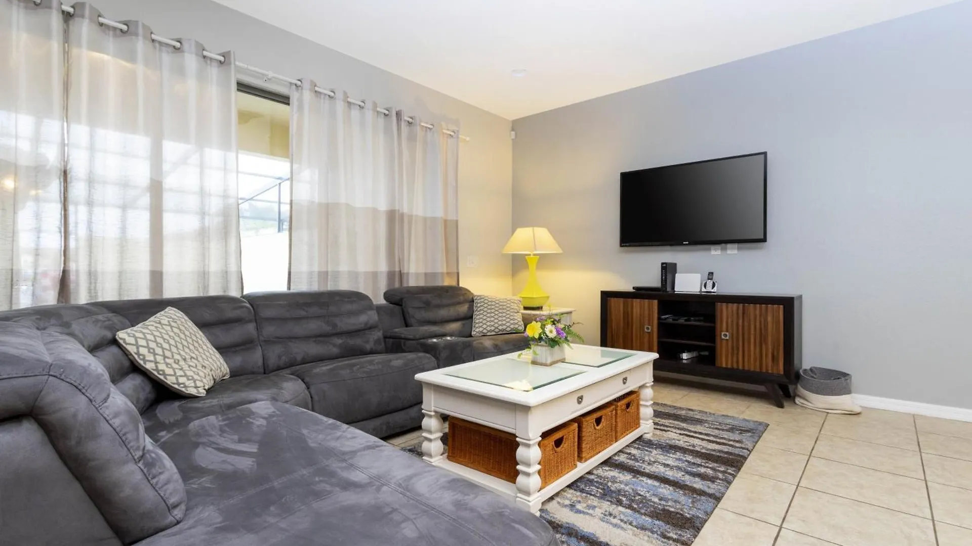 Apartment New 4 Beds Windsor At Westside With Lazyriver *