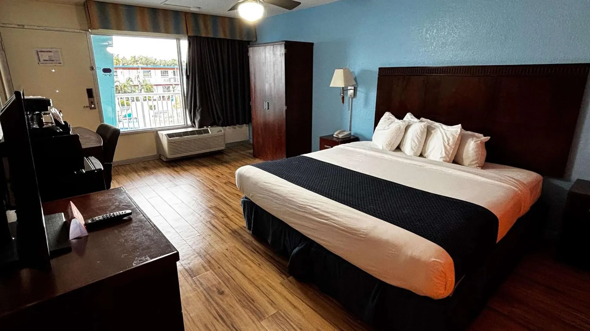 Ramada By Wyndham Flamingo Water Park Отель 3*