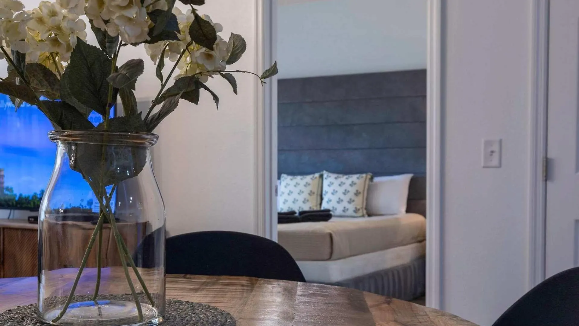 Fabulous Townhome Near The Parks