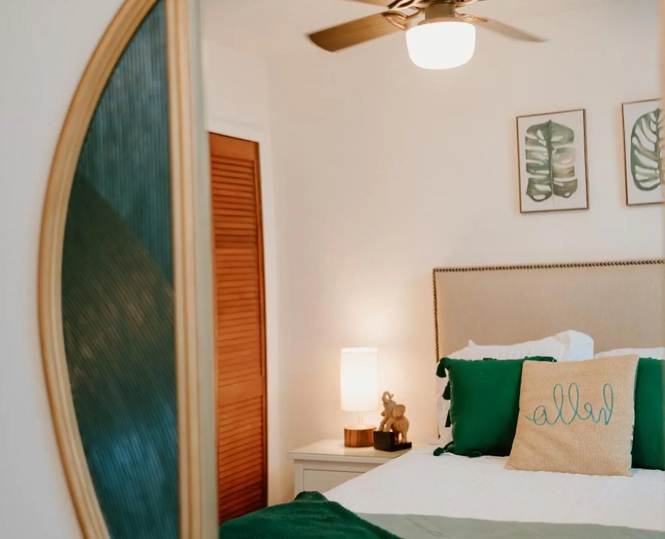 Holiday home Luxury Private Pool Near With Fire Pit, Game &