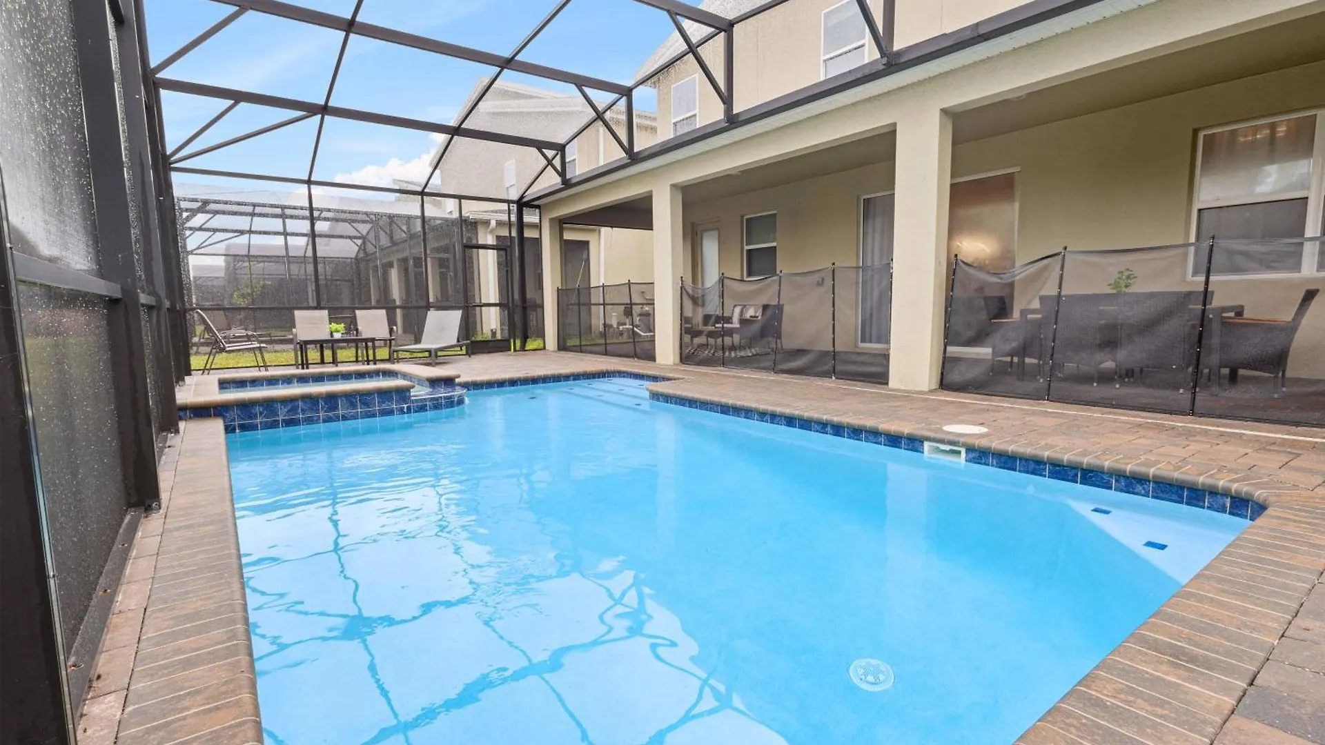 4561 Enchanted 9bd Kingdom Ideal For Large Groups *